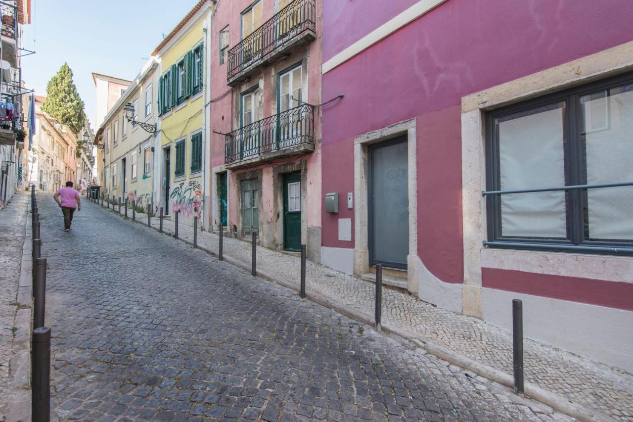 Bairro Alto Stunning Flat With Balcony By Lovelystay リスボン エクステリア 写真